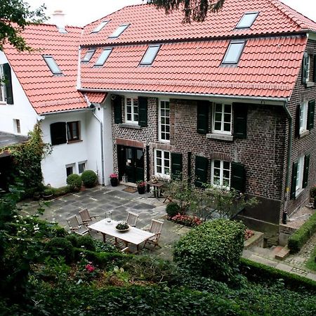 Landhaus In Idyllischer, Ruhiger Lage Und Flughafennaehe Ратинген Экстерьер фото